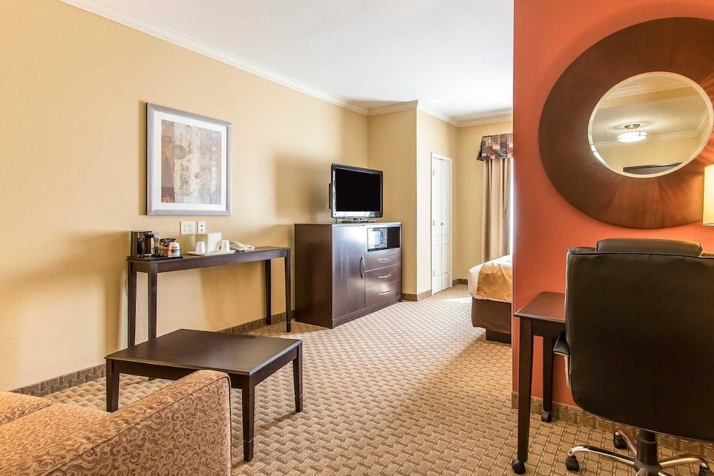 Comfort Suites Lawton Near Fort Sill Exterior foto